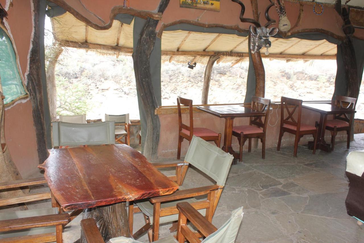 Willa Lion'S Cave Camp, Samburu Archers Post Zewnętrze zdjęcie